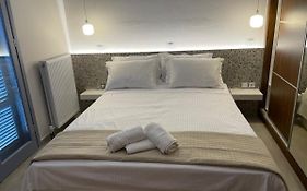 Pink Rose Luxury And Comfort Apartment At The Centre Of Preveza