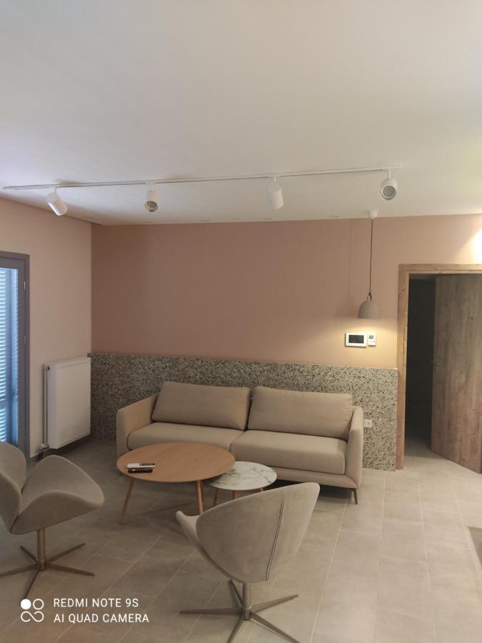 Pink Rose Luxury And Comfort Apartment At The Centre Of Prévéza Extérieur photo