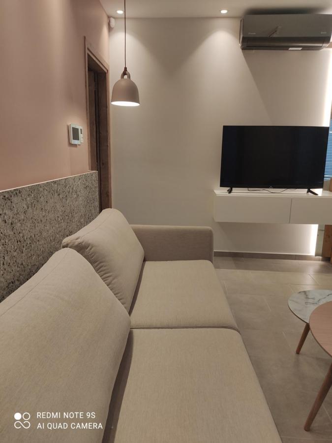 Pink Rose Luxury And Comfort Apartment At The Centre Of Prévéza Extérieur photo